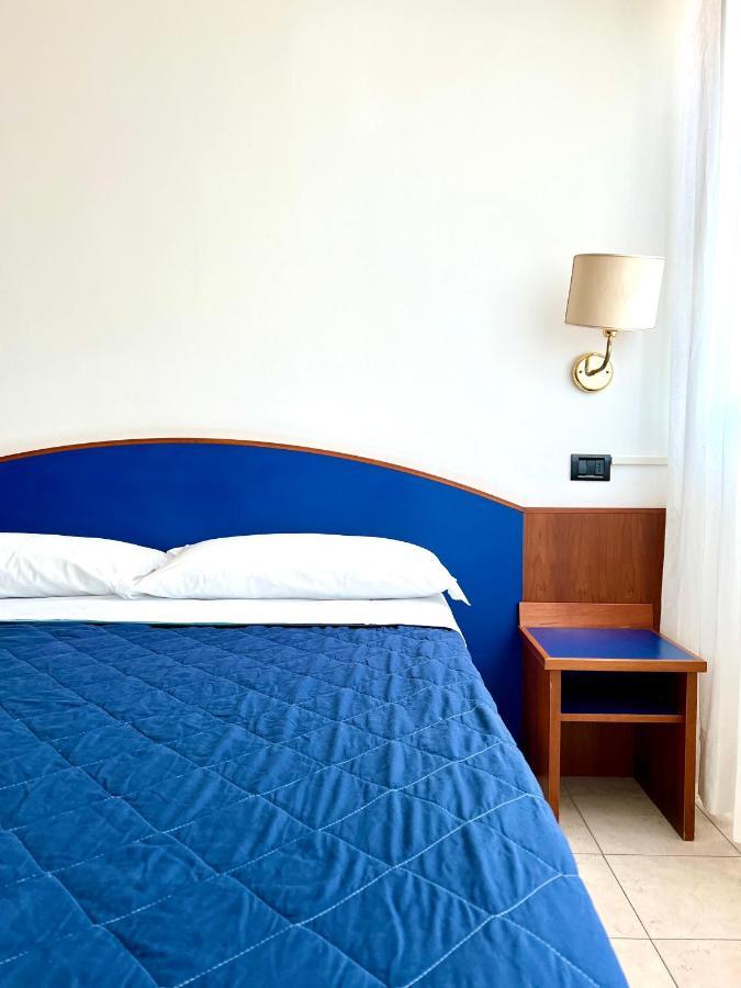 Hotel B&B Montecarlo Milano Marittima Kültér fotó