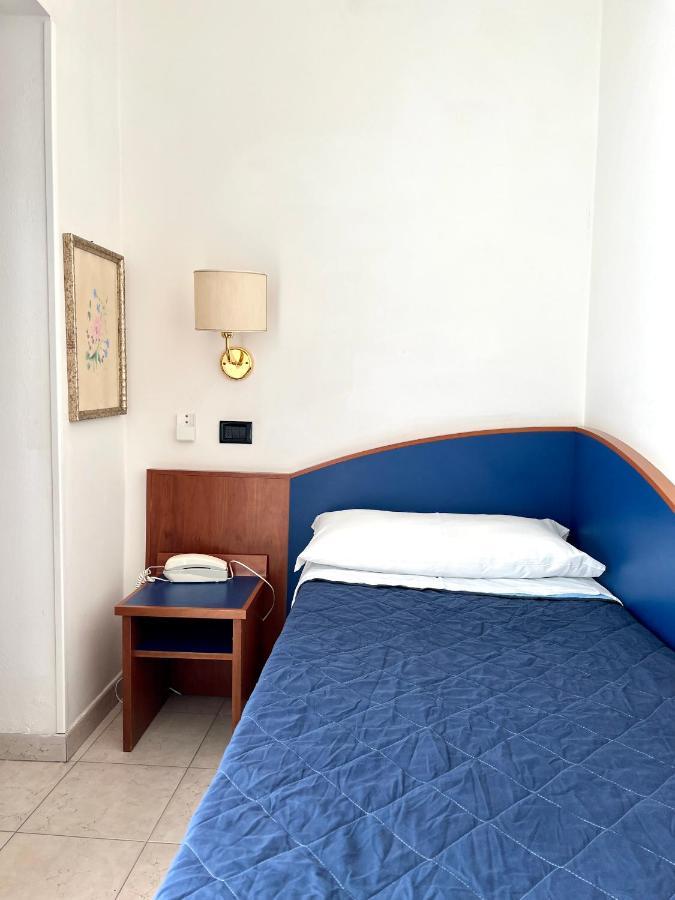 Hotel B&B Montecarlo Milano Marittima Kültér fotó