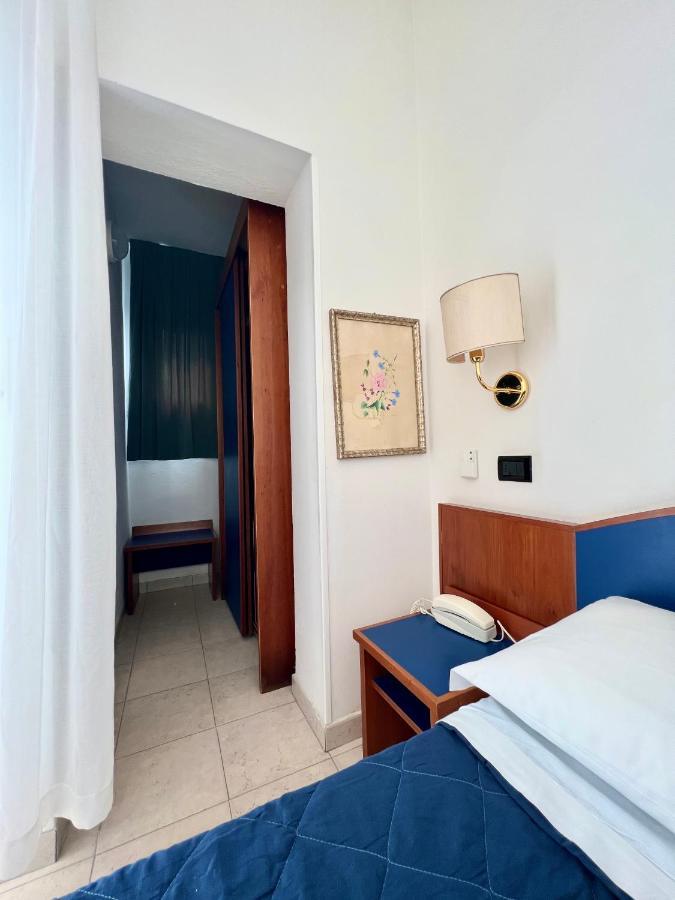 Hotel B&B Montecarlo Milano Marittima Kültér fotó