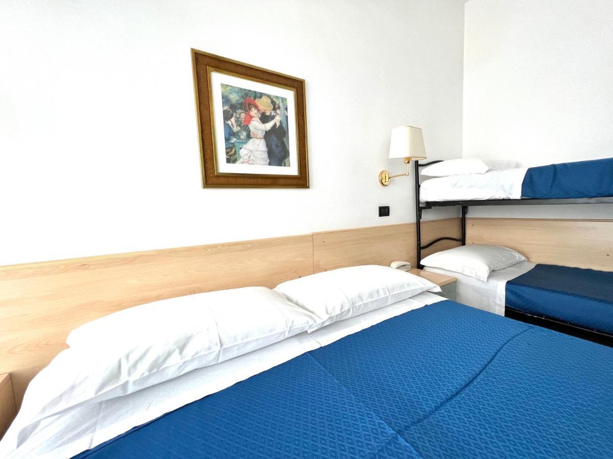 Hotel B&B Montecarlo Milano Marittima Kültér fotó